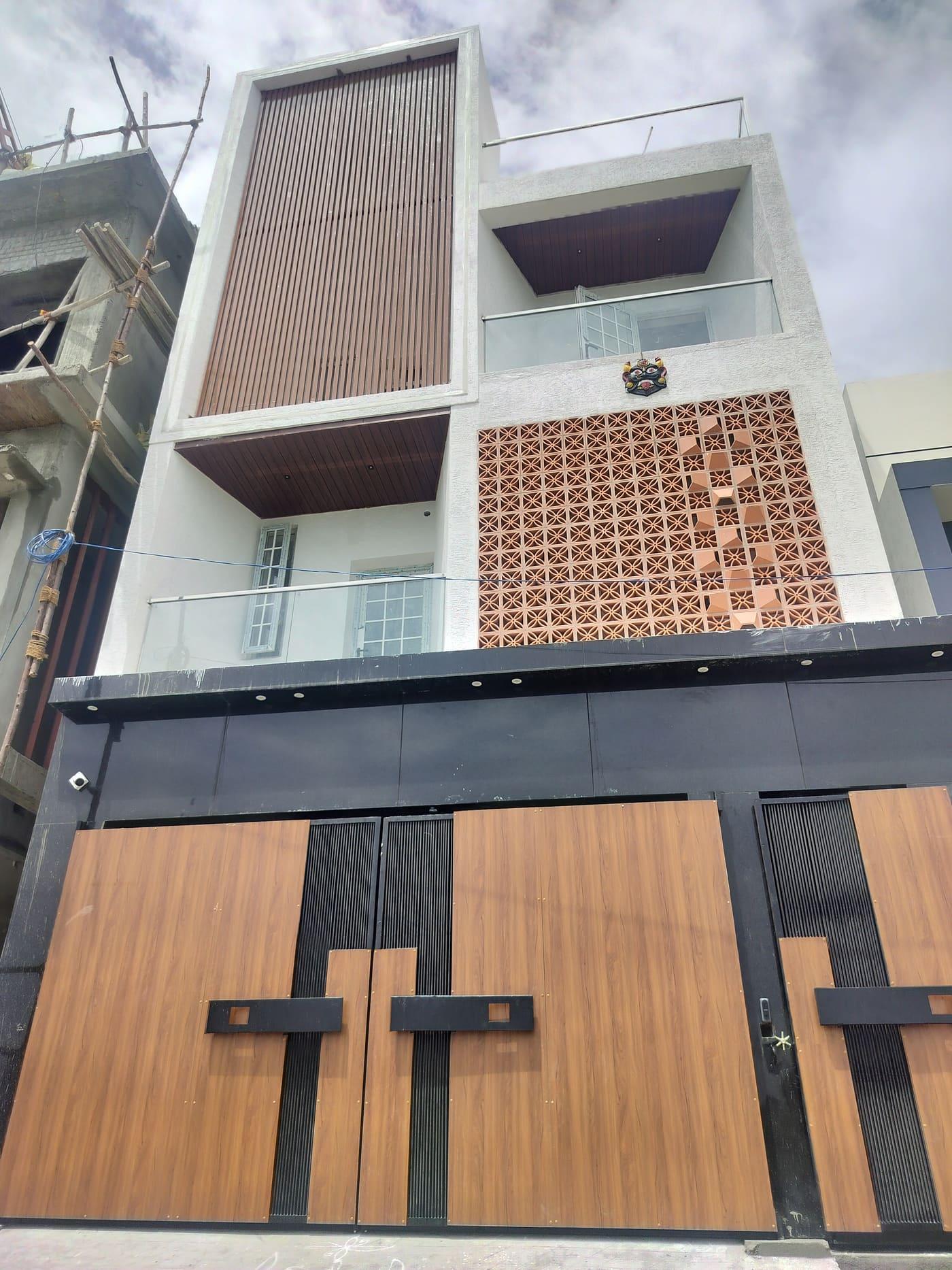 Independent House, Porur